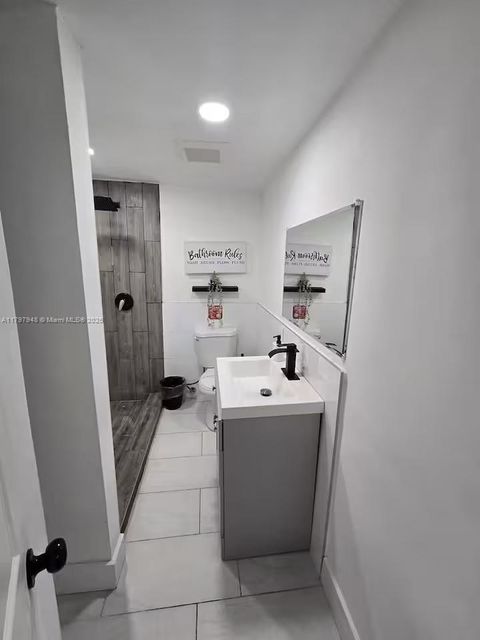 2918 SW 2nd St Miami FL 33135