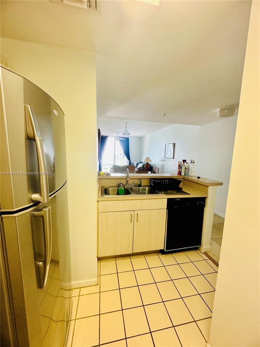 185 SE 14th Ter 1810