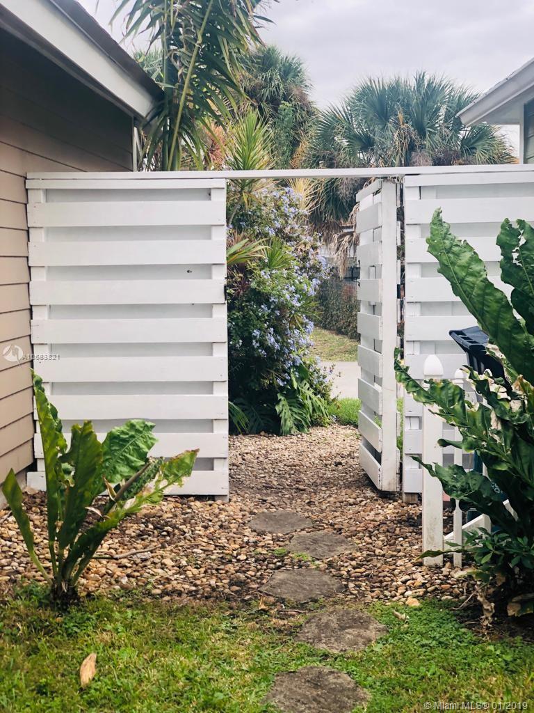 ROYAL GLEN - Residential