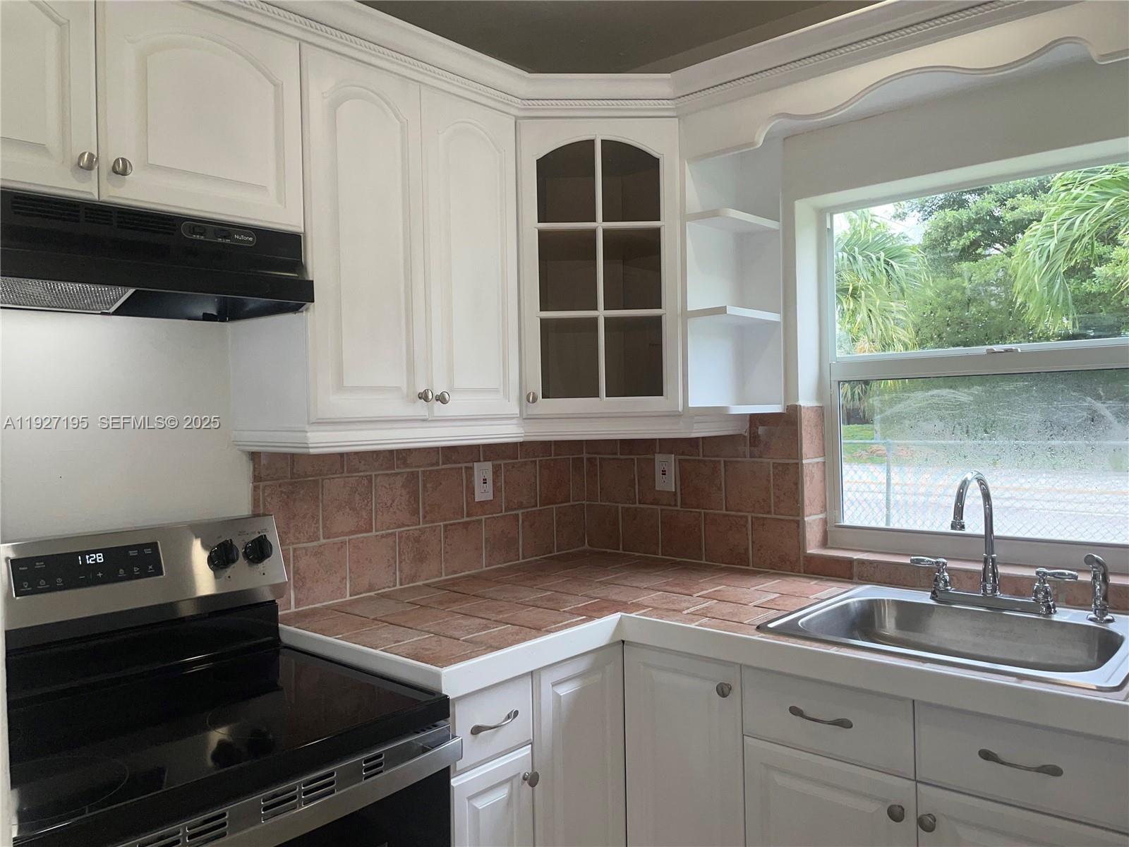 GREENGLADE VILLAS - Residential Lease