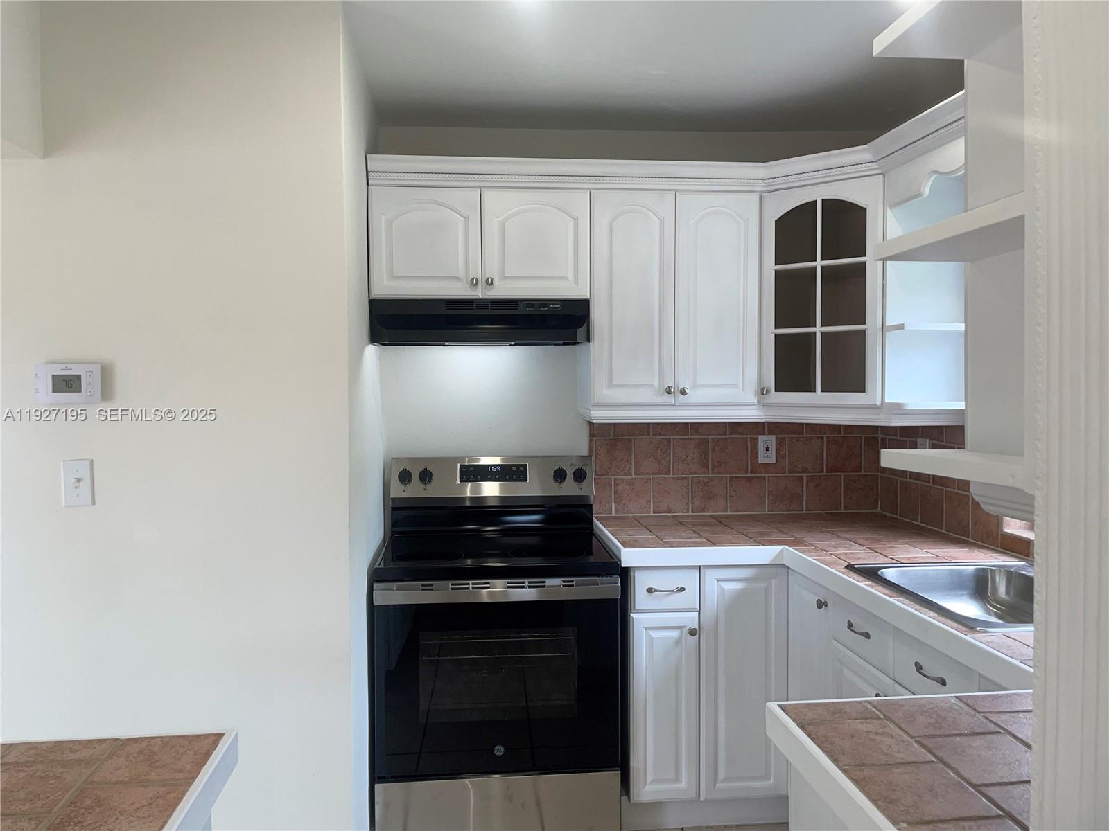 GREENGLADE VILLAS - Residential Lease