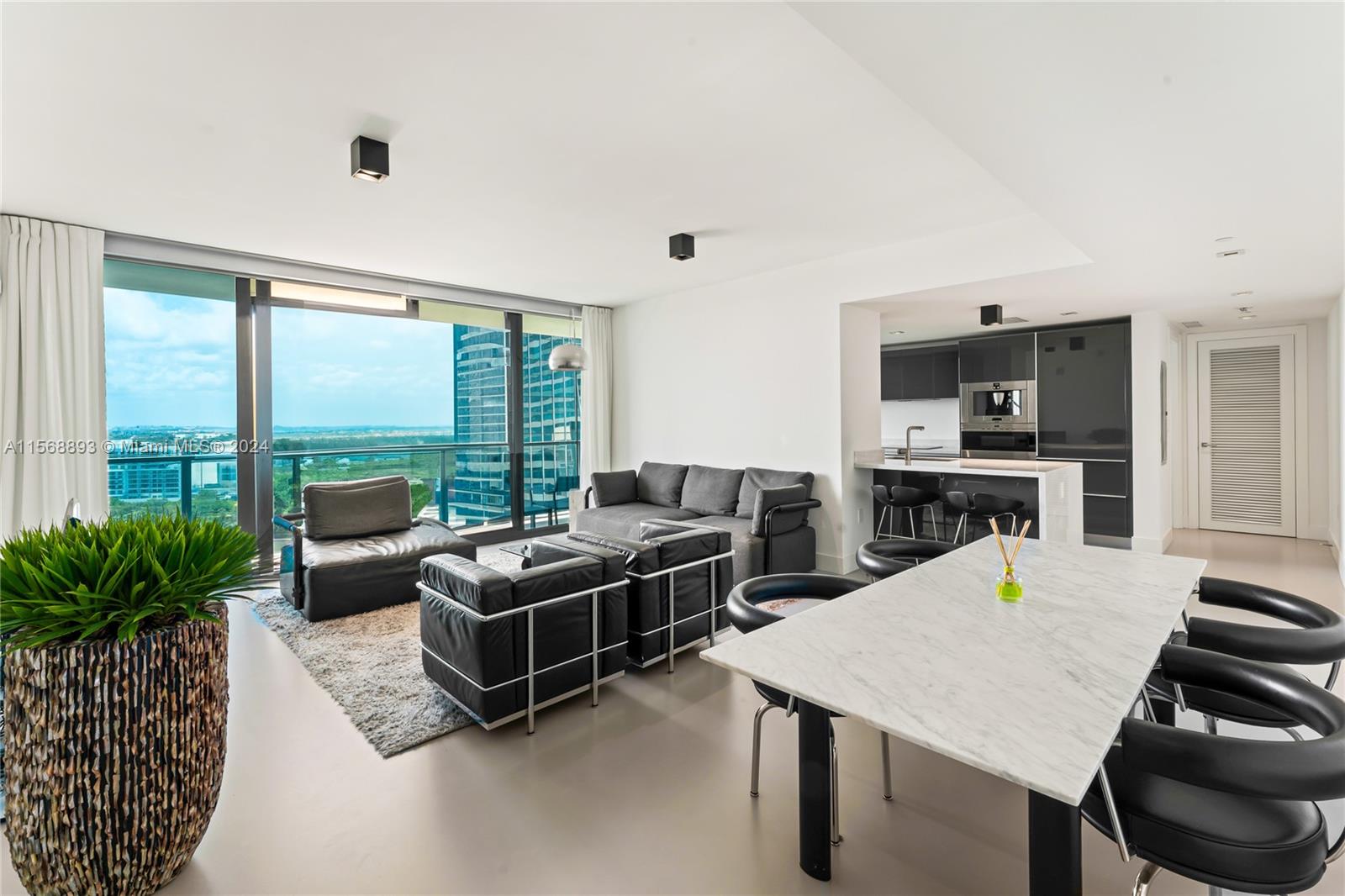 Property for Sale at 1451 Brickell Ave 1905, Miami, Broward County, Florida - Bedrooms: 2 
Bathrooms: 2  - $1,299,000
