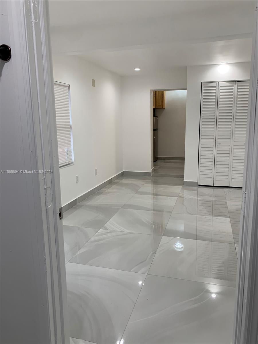 NORFOLK GARDENS AMD PLAT - Residential Lease