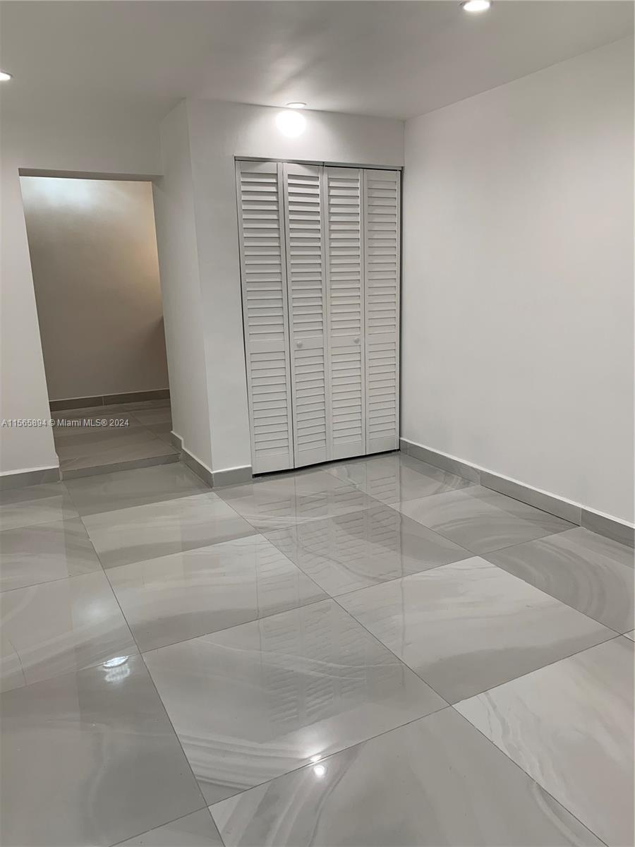 NORFOLK GARDENS AMD PLAT - Residential Lease