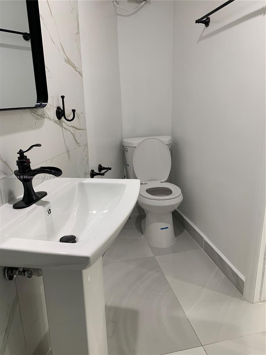 NORFOLK GARDENS AMD PLAT - Residential Lease