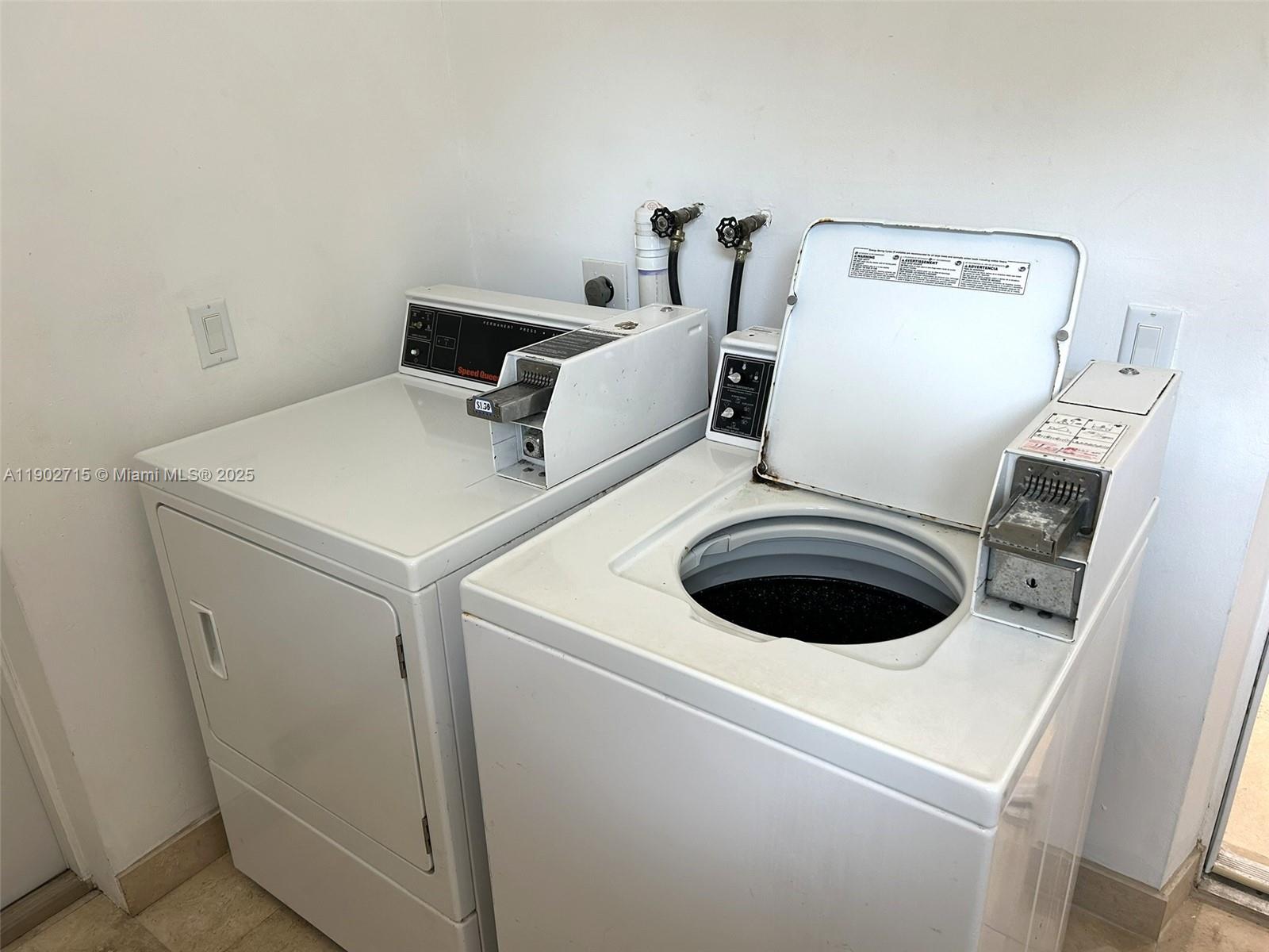 VISTA BISCAYNE - Residential Lease