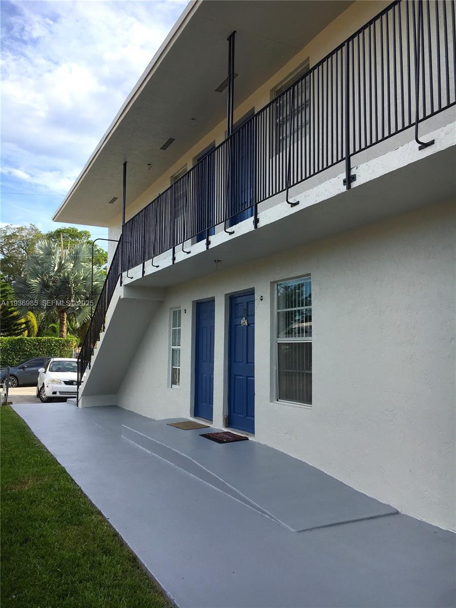 HIALEAH 11TH ADDN - Residential Lease