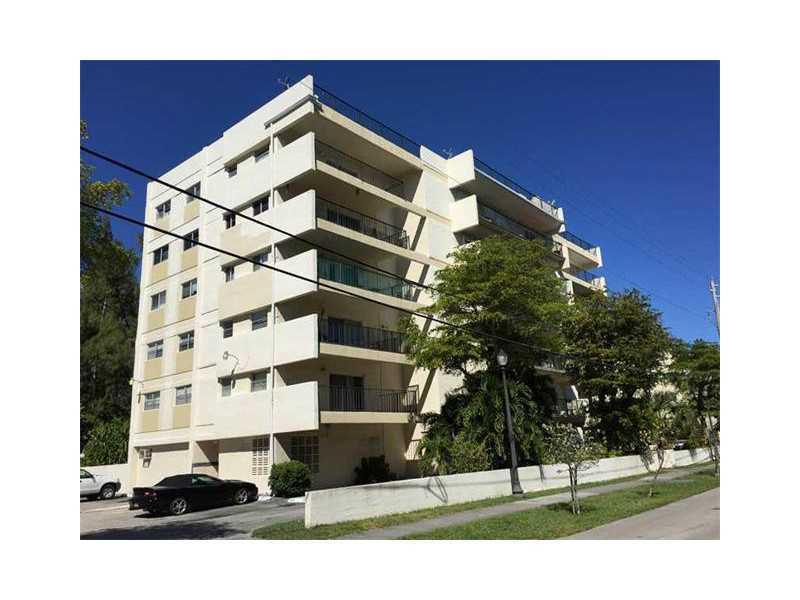 PRIME NMB LOCATION ON QUIET STREET. SMALL BUILDING WITH POOL. TOP FLOOR UNIT WITH TREE LINE VIEWS FROM BALCONY. LAUNDRY FACILITIES. FITNESS ROOM. ALSO FOR SALE. NO PETS ALLOWED