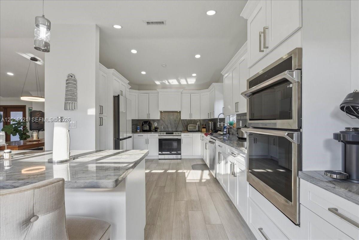 LIMEWOOD GROVE - Residential