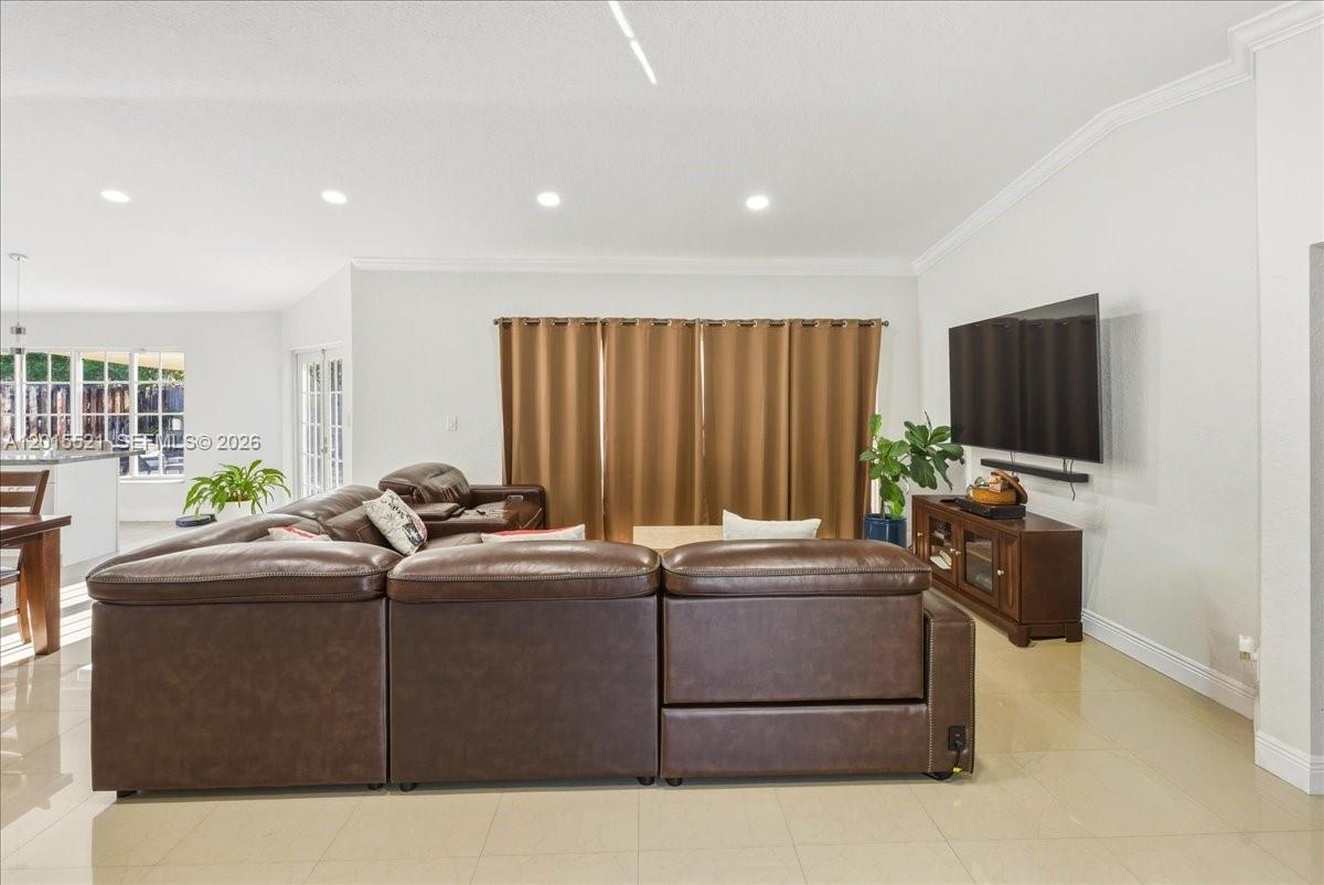 LIMEWOOD GROVE - Residential