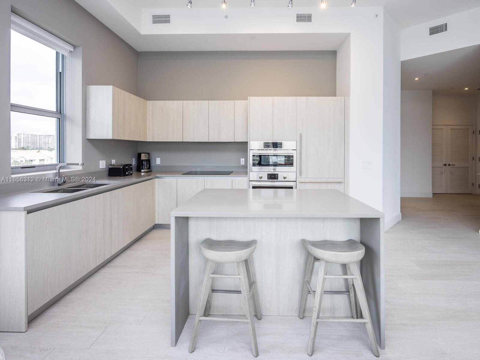4010 SOUTH OCEAN CONDO - Residential