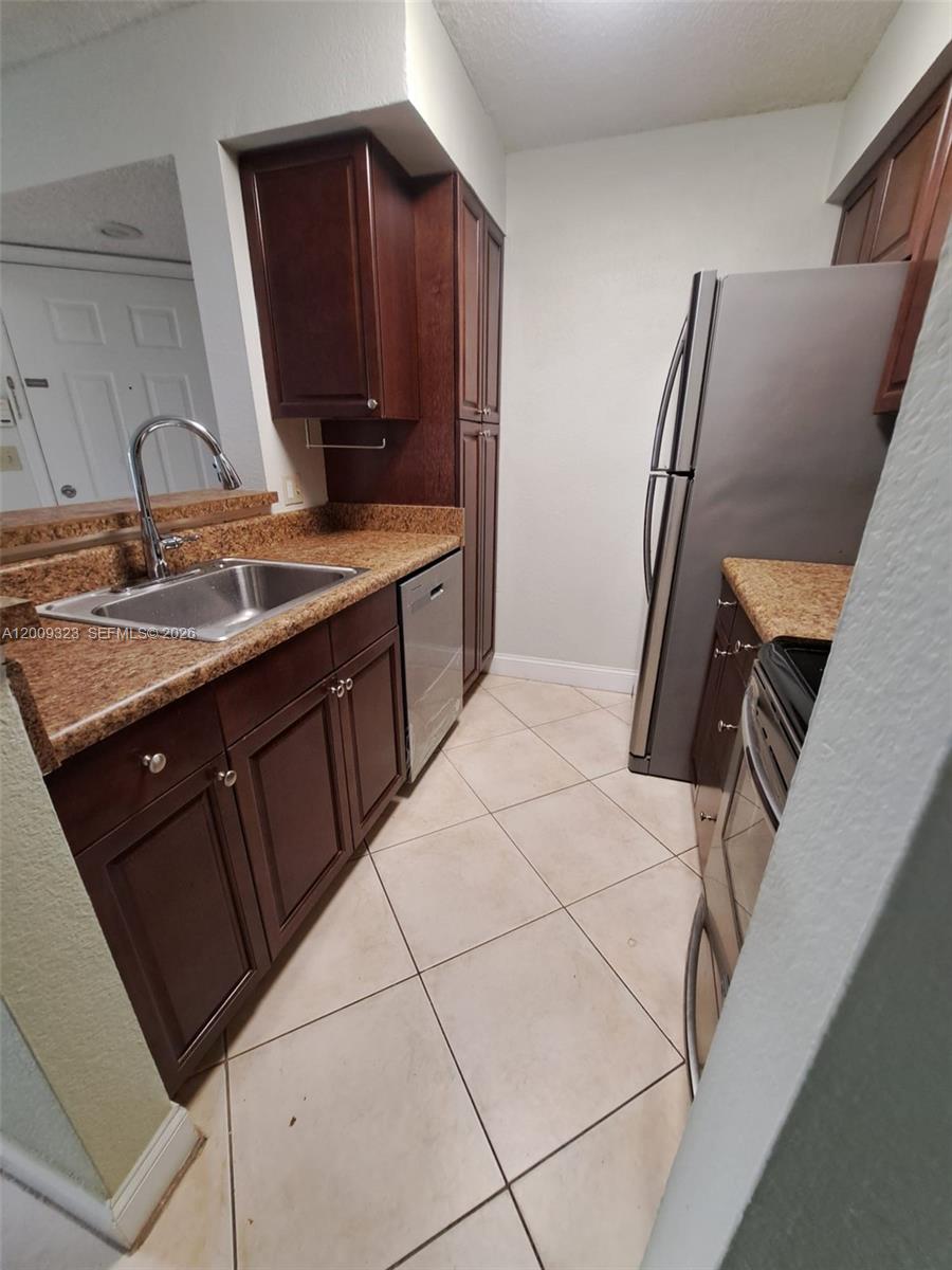 2796 S University Dr 2106