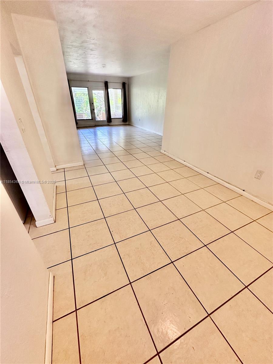Spacious and bright 1 bed, 1 bath unit in Bal Harbour. 849 sq ft interior plus private 195 sq ft balcony. Large kitchen, large living area, updated bathroom, assigned parking. First month and deposit to move in. Offered at $2,200/month.
Enjoy the tranquility of a quiet residential building with on site laundry and assigned parking. Move in requires only first month and one month security deposit. The unit offers the rare combination of location, size, and value, all just steps from the sand.
Living in Bal Harbour is more than just renting an apartment. It's joining an exclusive coastal community known for its safety, beauty, and world class amenities.Jetty and beach walking paths,World famous Bal Harbour Shops,Fine dining, cafés, and waterfront restaurants within walking distance,