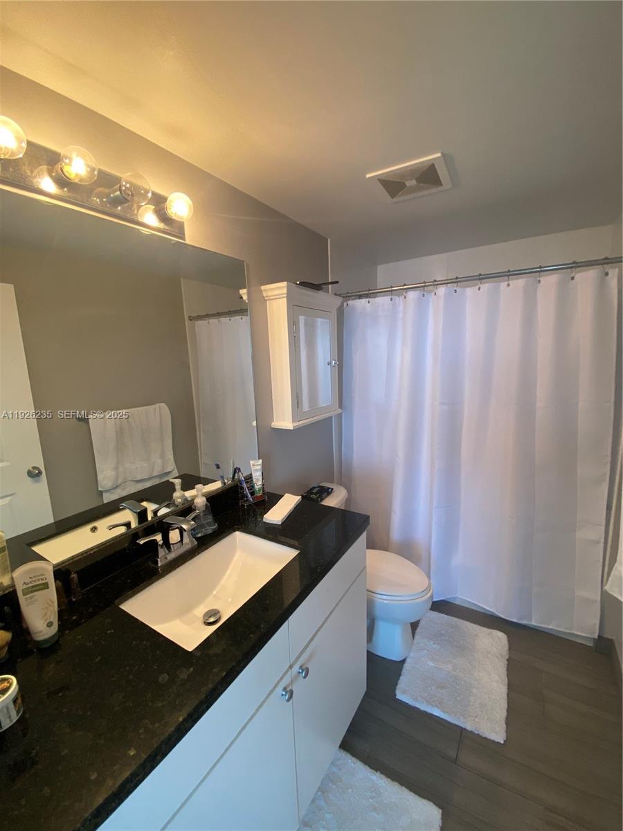 VUE AT BRICKELL CONDO - Residential Lease