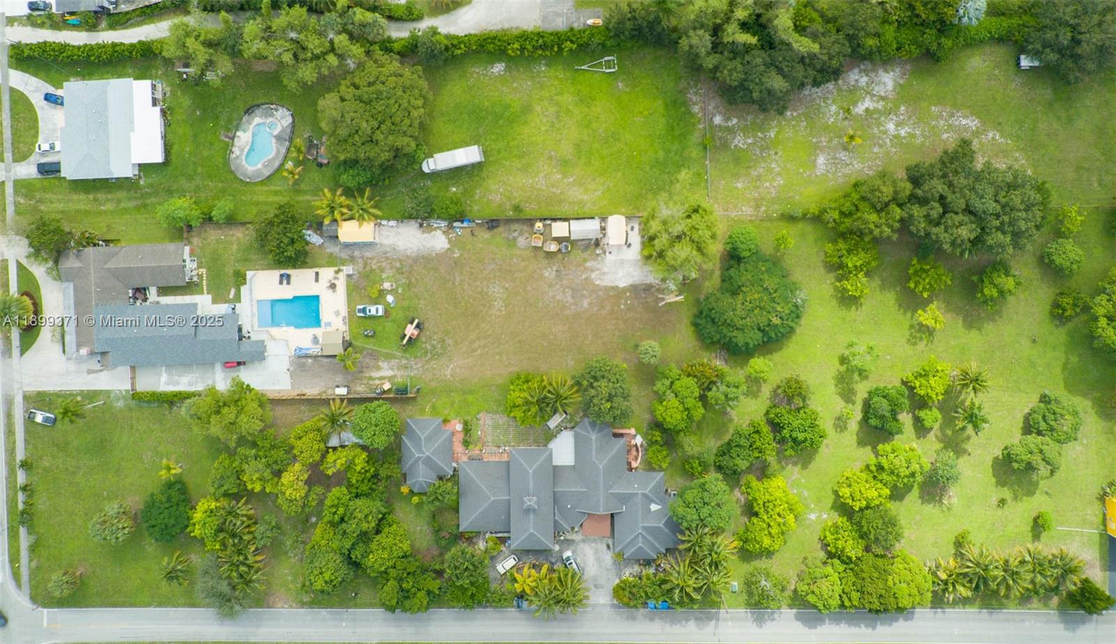 PLANTATION - Residential