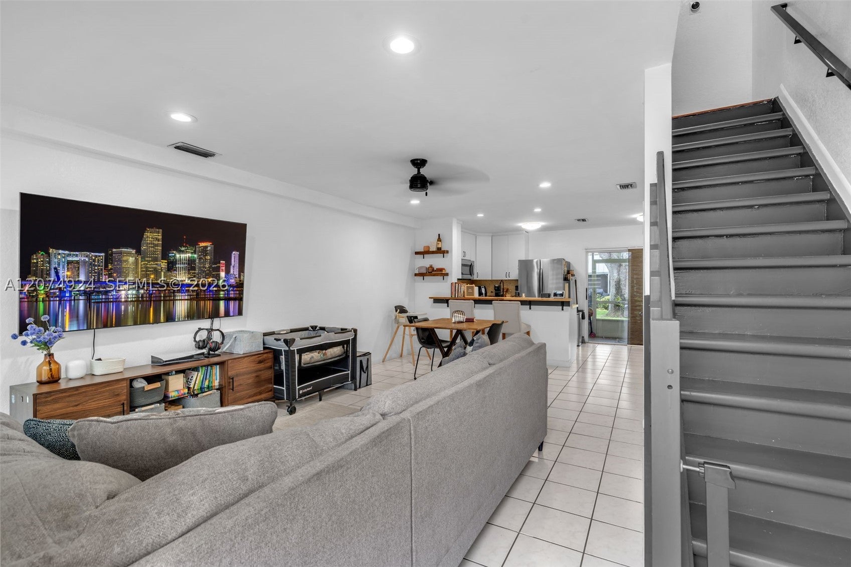 2916 Dorchester Ln