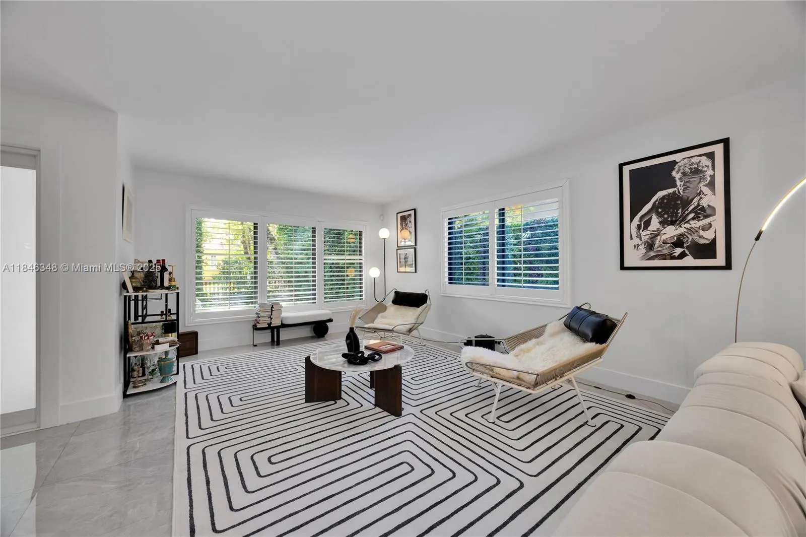 Coral Gables, Florida 33134, United States, 5 Bedrooms Bedrooms, ,3 BathroomsBathrooms,Residential,Active,178230