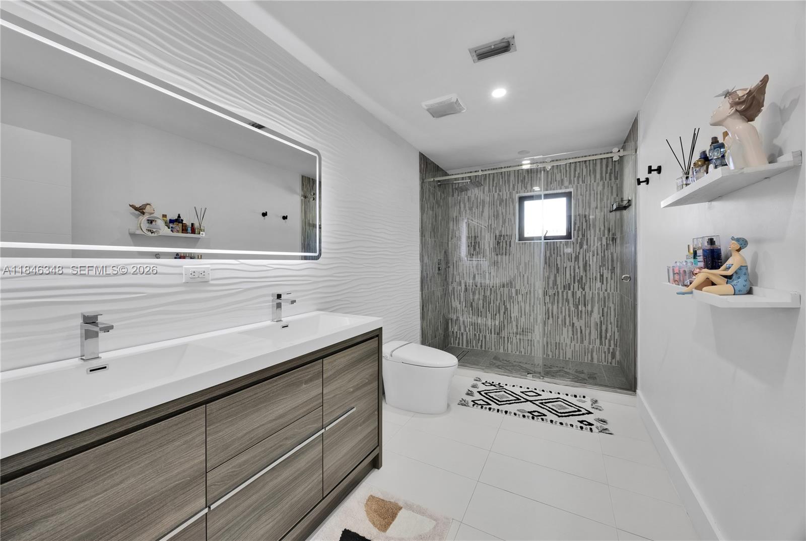 GRANADA PLACE AMD PL - Residential