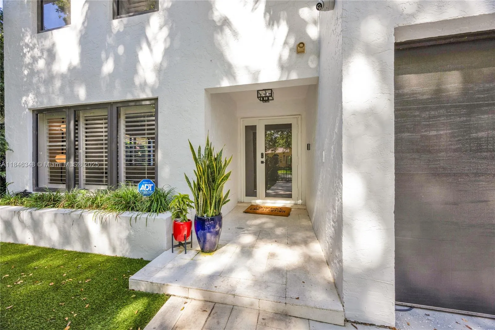 Coral Gables, Florida 33134, United States, 5 Bedrooms Bedrooms, ,3 BathroomsBathrooms,Residential,Active,178230