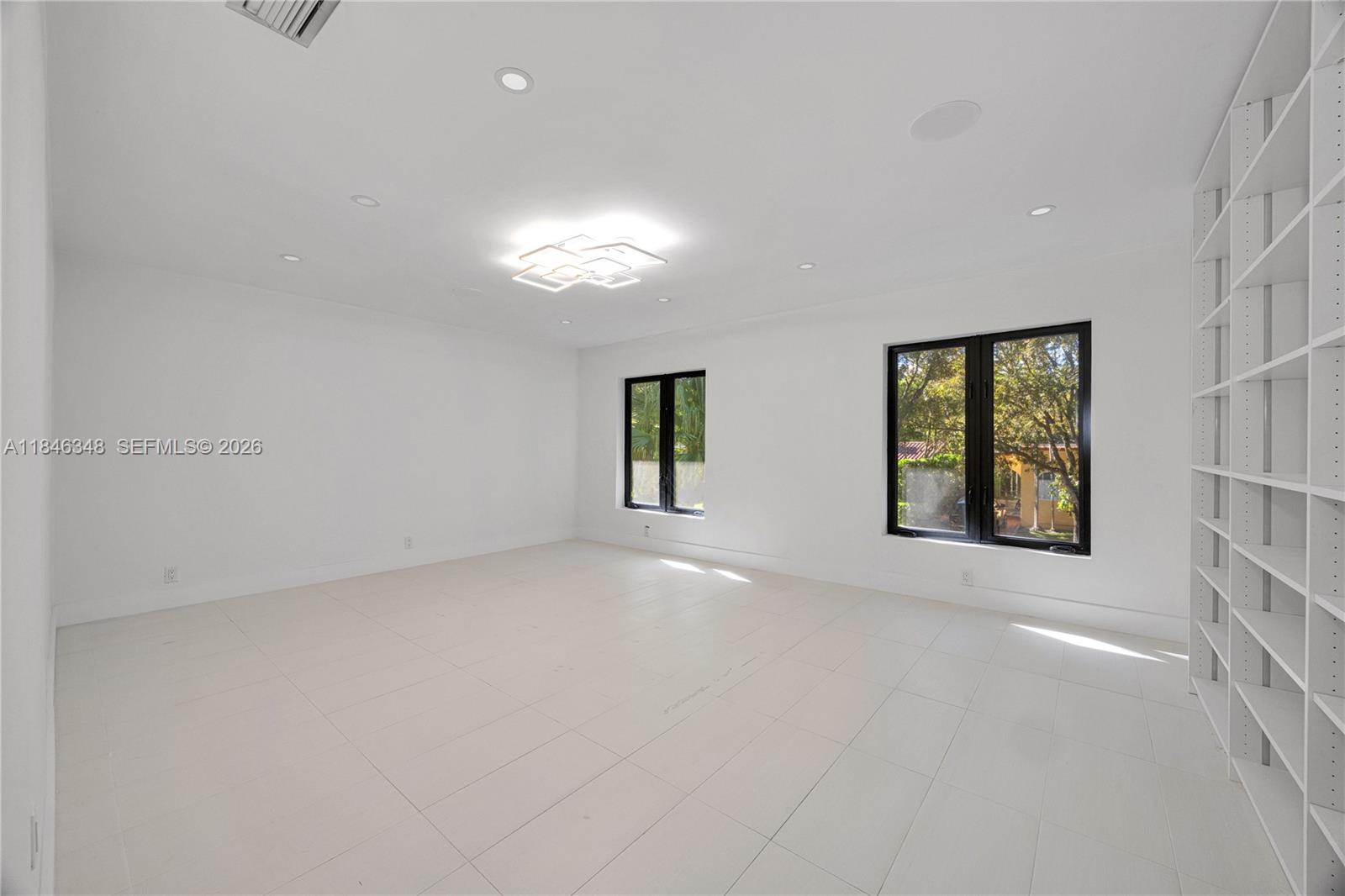 GRANADA PLACE AMD PL - Residential