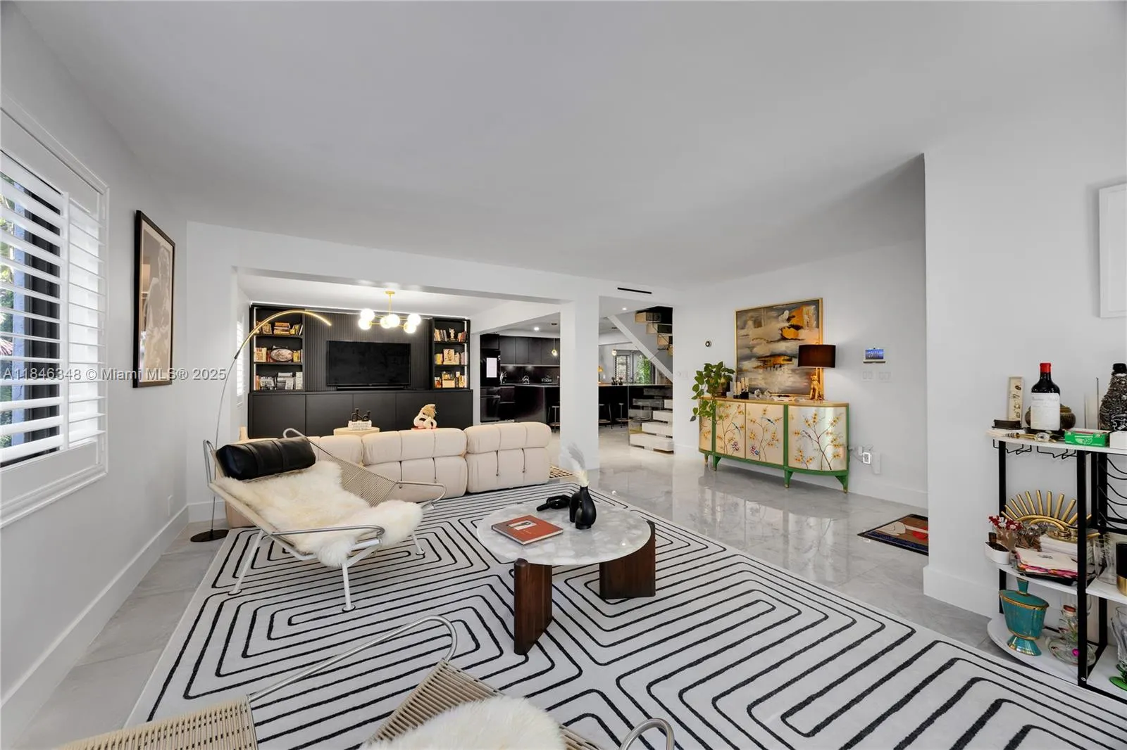 Coral Gables, Florida 33134, United States, 5 Bedrooms Bedrooms, ,3 BathroomsBathrooms,Residential,Active,178230