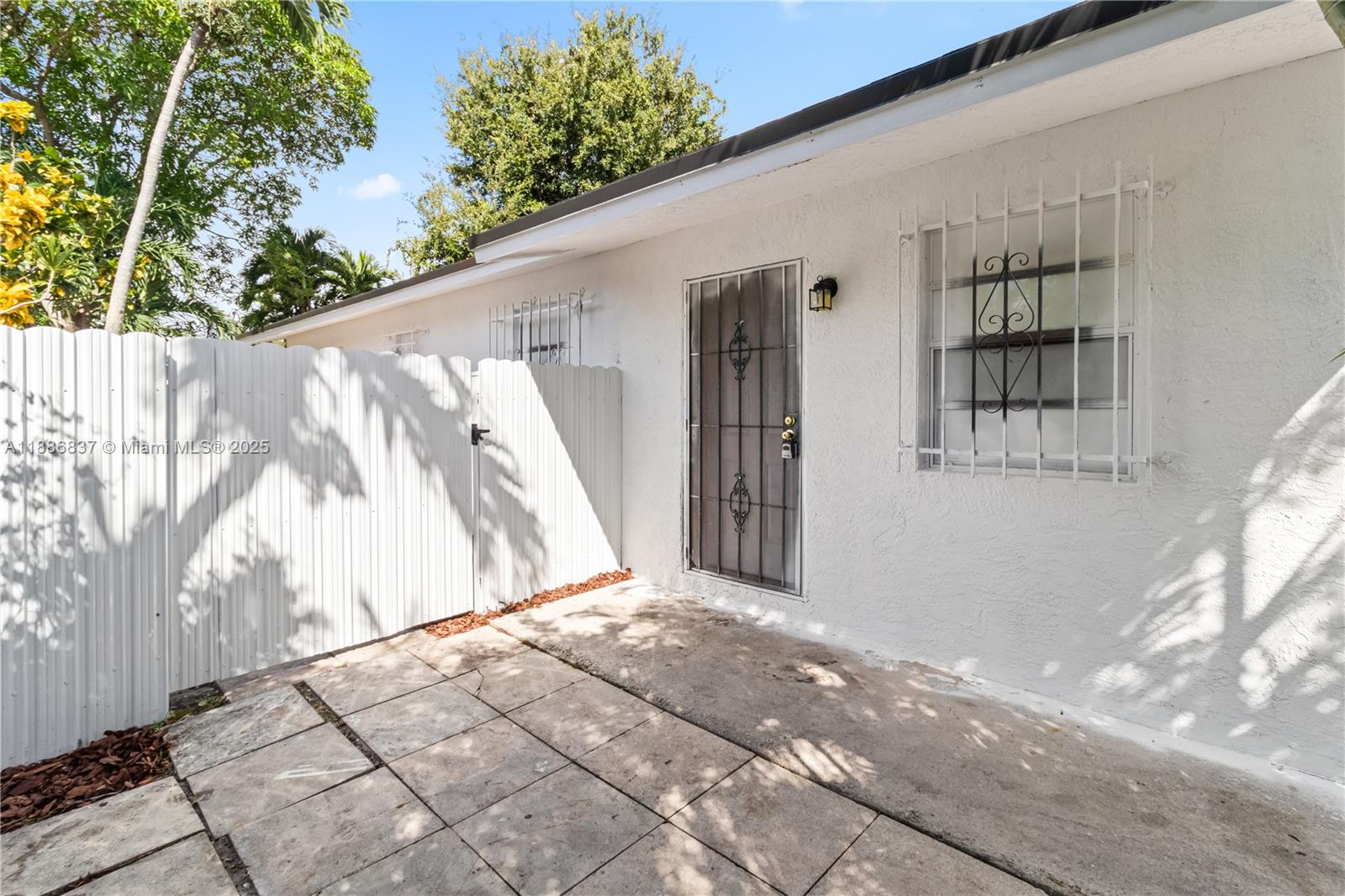 TOWN OF MODELO (DANIA) B- - Residential