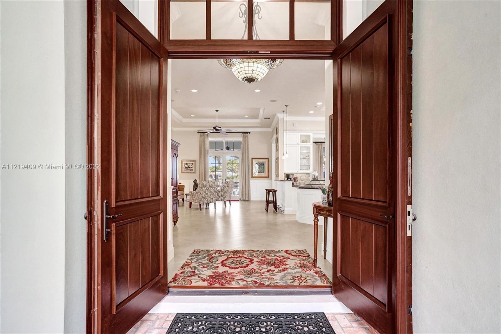 VENETIAN ISLES 2ND SEC - Residential