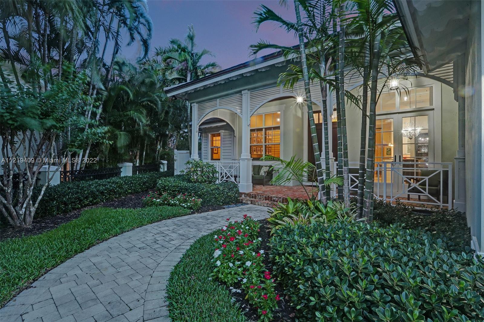 VENETIAN ISLES 2ND SEC - Residential