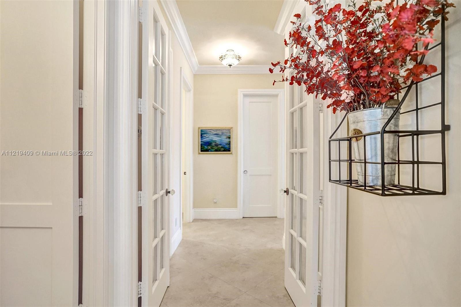 VENETIAN ISLES 2ND SEC - Residential