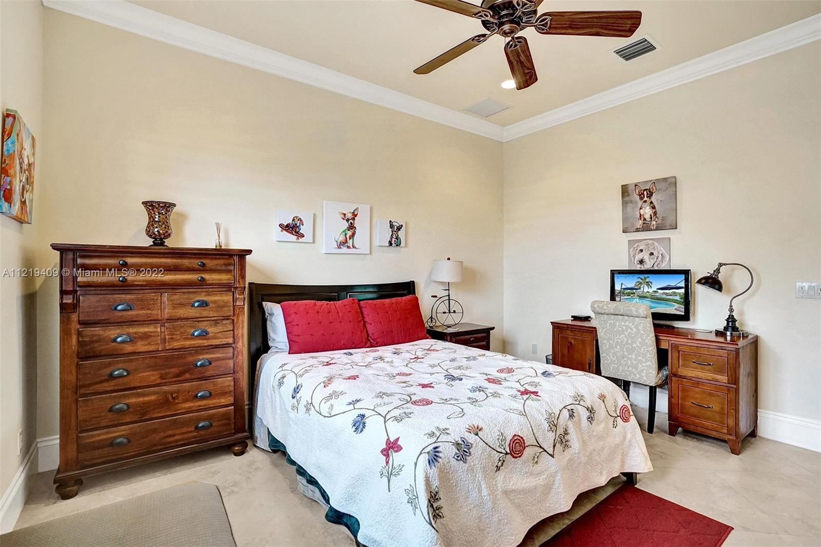 VENETIAN ISLES 2ND SEC - Residential