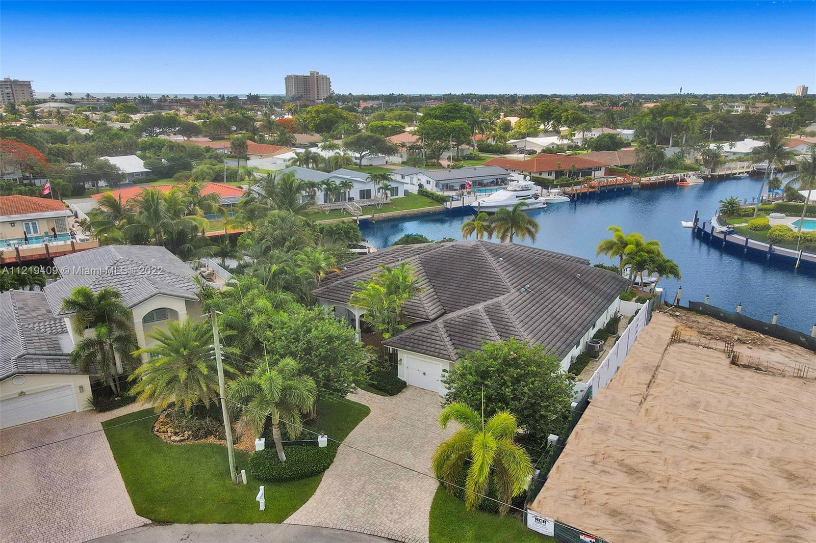 VENETIAN ISLES 2ND SEC - Residential