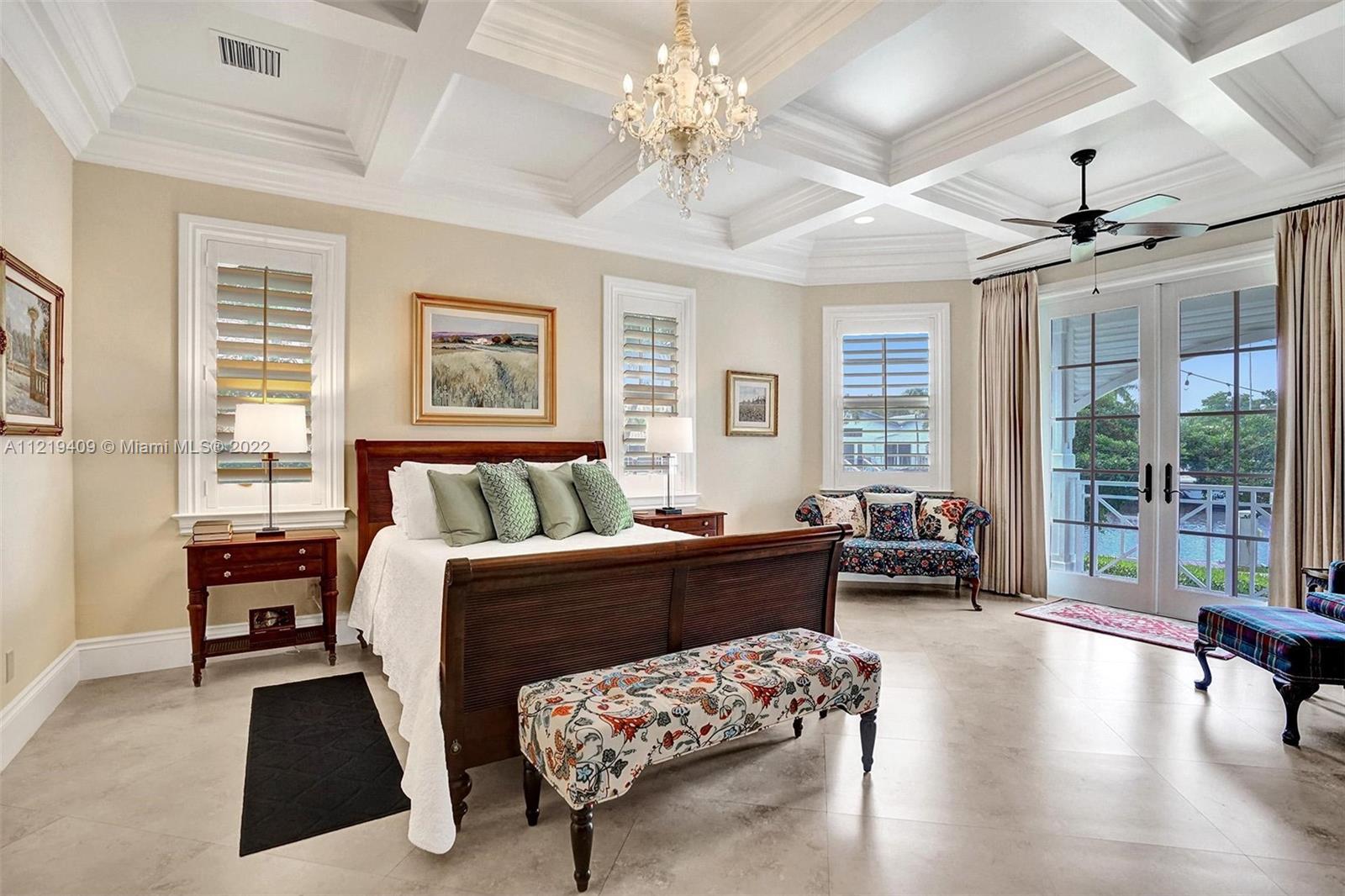 VENETIAN ISLES 2ND SEC - Residential