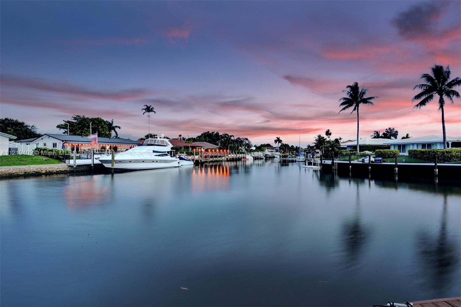 VENETIAN ISLES 2ND SEC - Residential