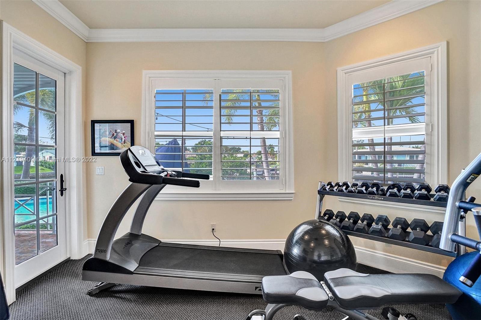 VENETIAN ISLES 2ND SEC - Residential