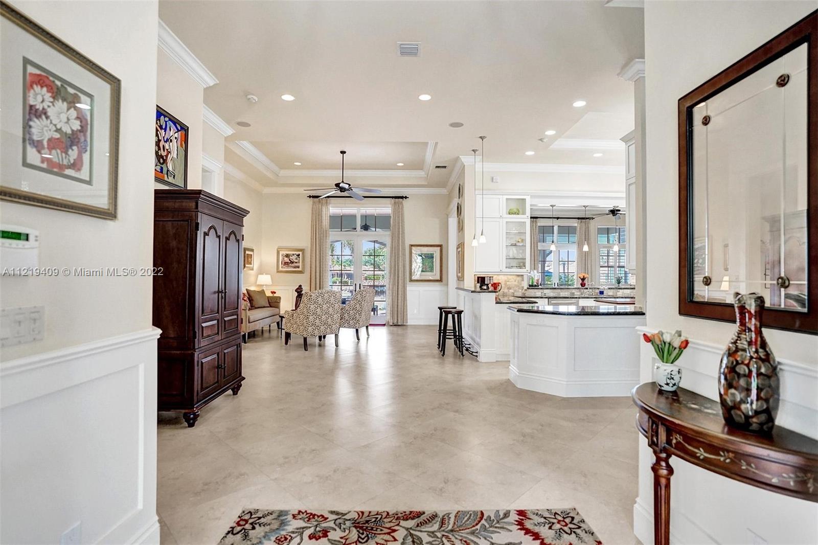 VENETIAN ISLES 2ND SEC - Residential