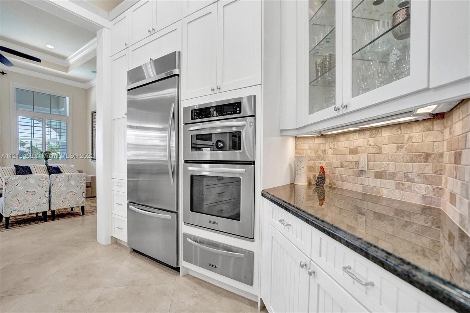 VENETIAN ISLES 2ND SEC - Residential