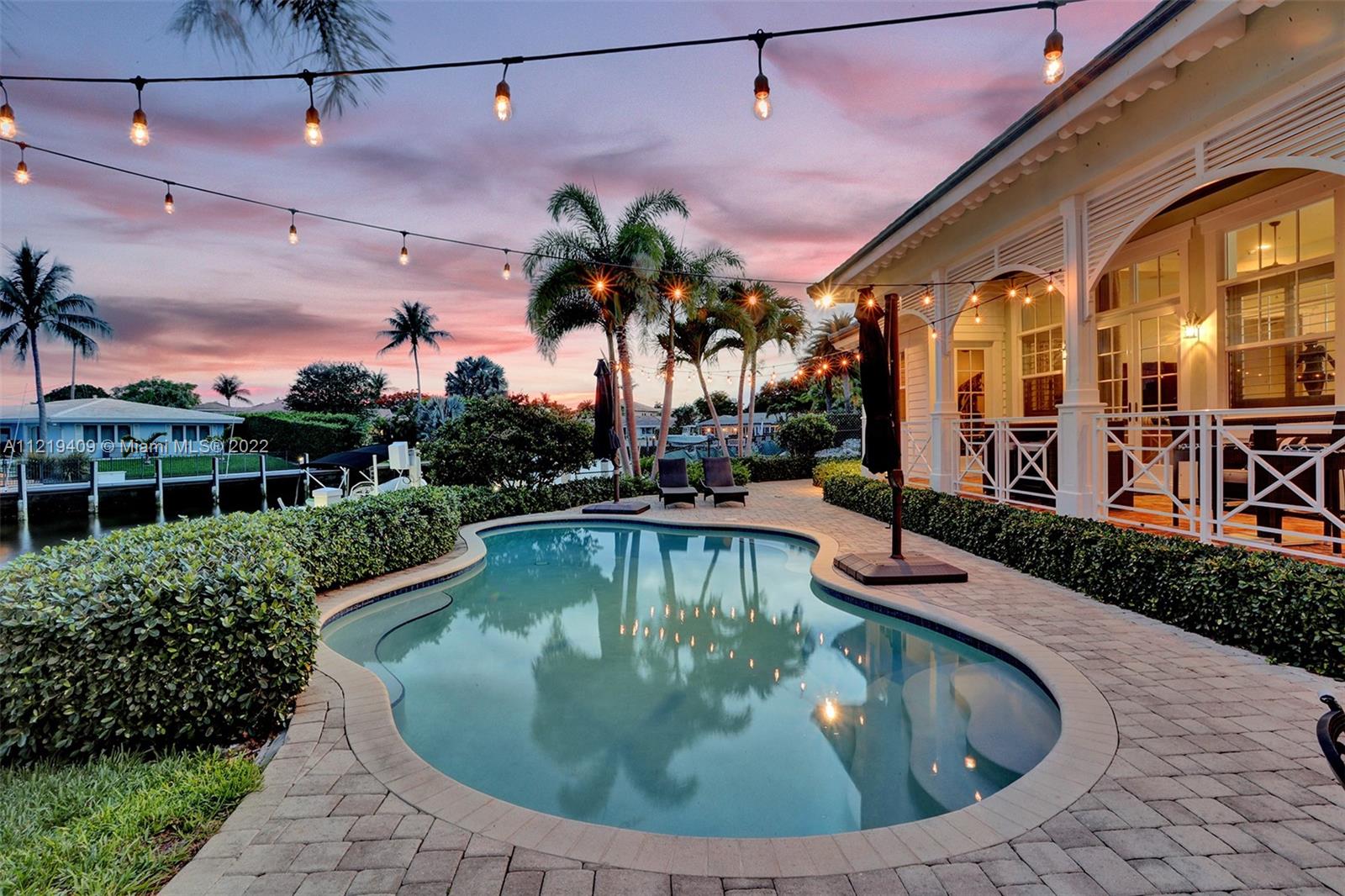 VENETIAN ISLES 2ND SEC - Residential