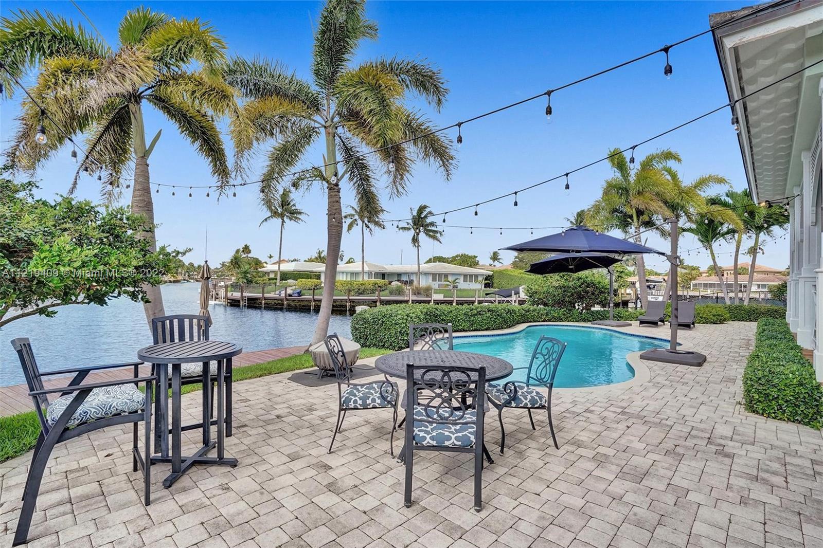 VENETIAN ISLES 2ND SEC - Residential