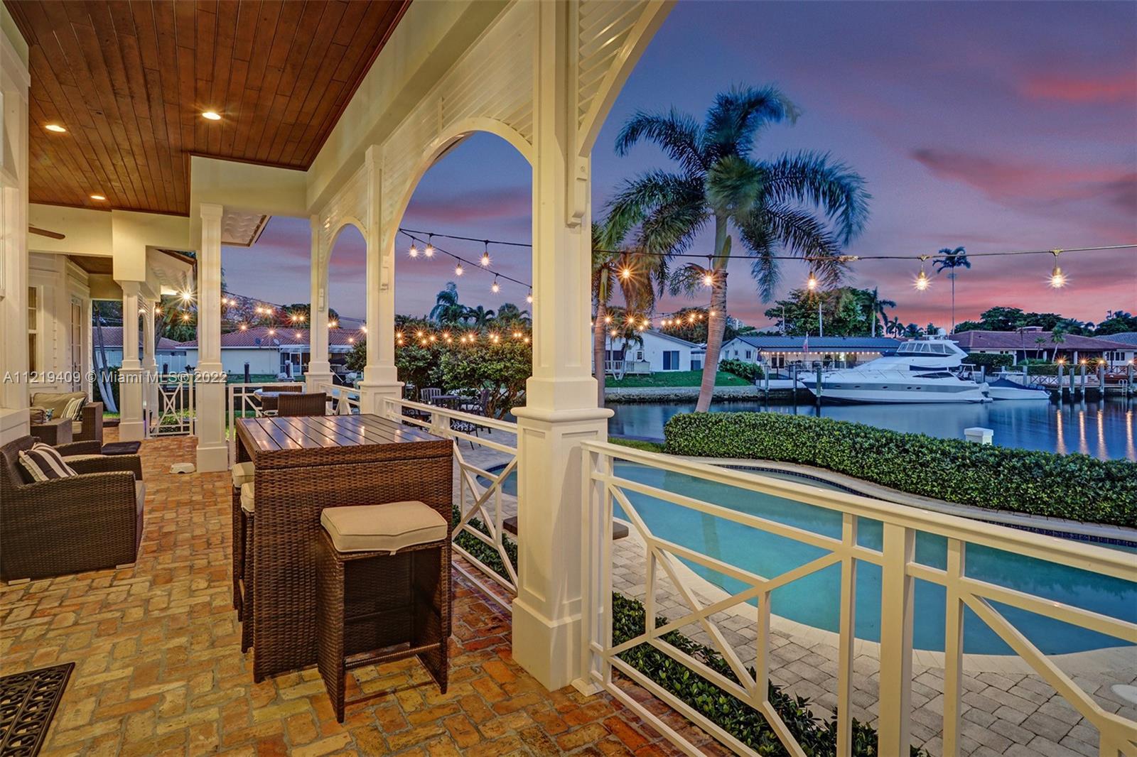 VENETIAN ISLES 2ND SEC - Residential