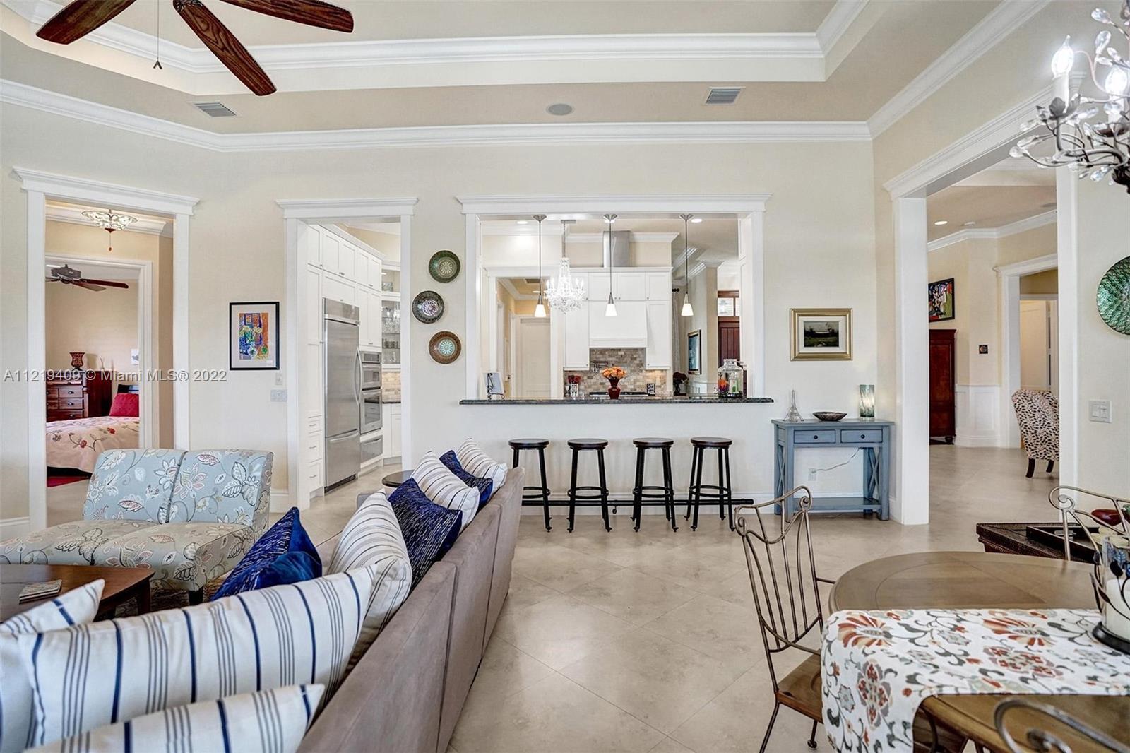 VENETIAN ISLES 2ND SEC - Residential