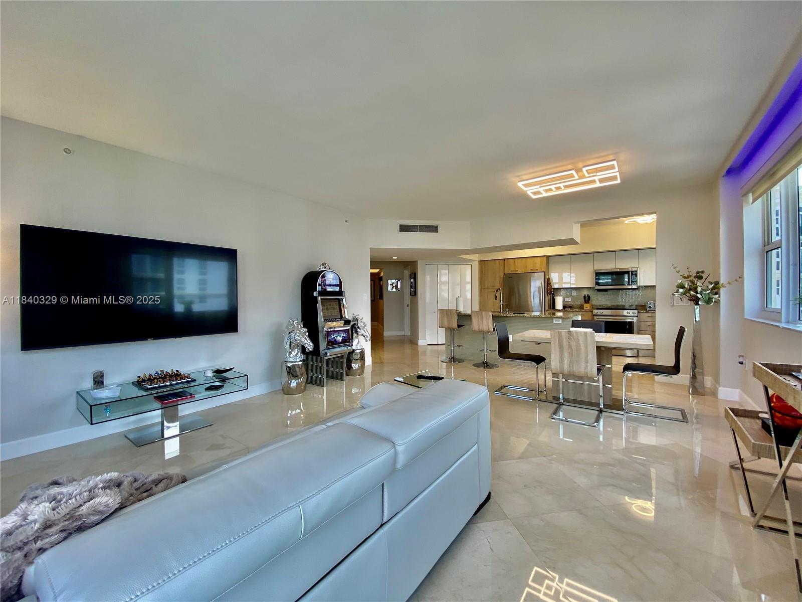 TURNBERRY VILLAGE SO TOWE - Residential