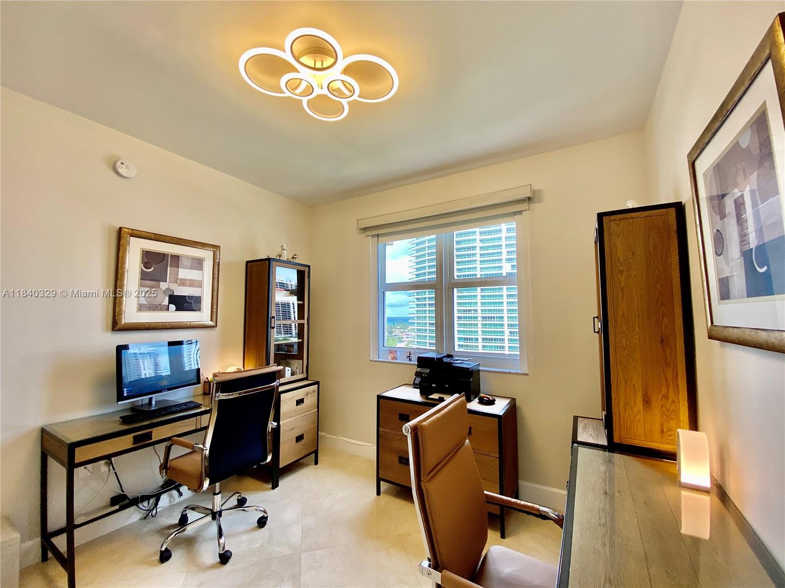 TURNBERRY VILLAGE SO TOWE - Residential