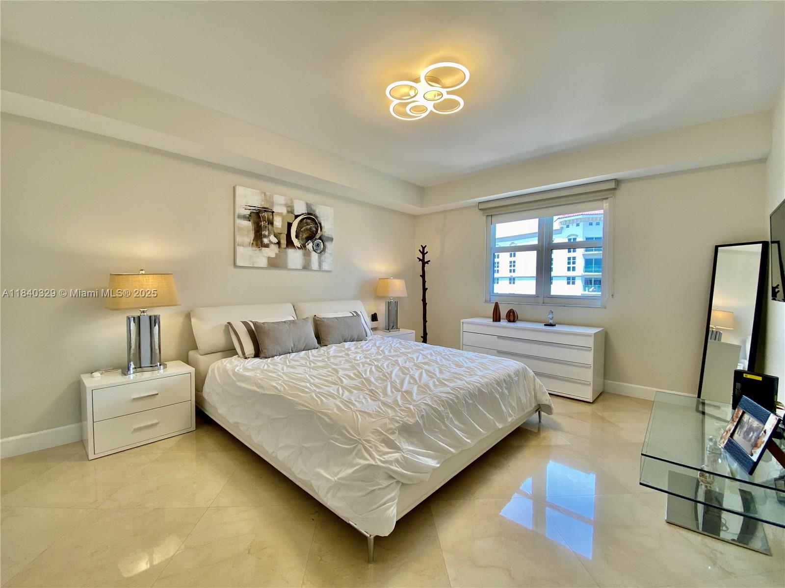 TURNBERRY VILLAGE SO TOWE - Residential