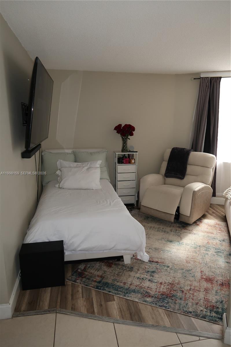 CHELSEA BAYVIEW CONDO - Residential