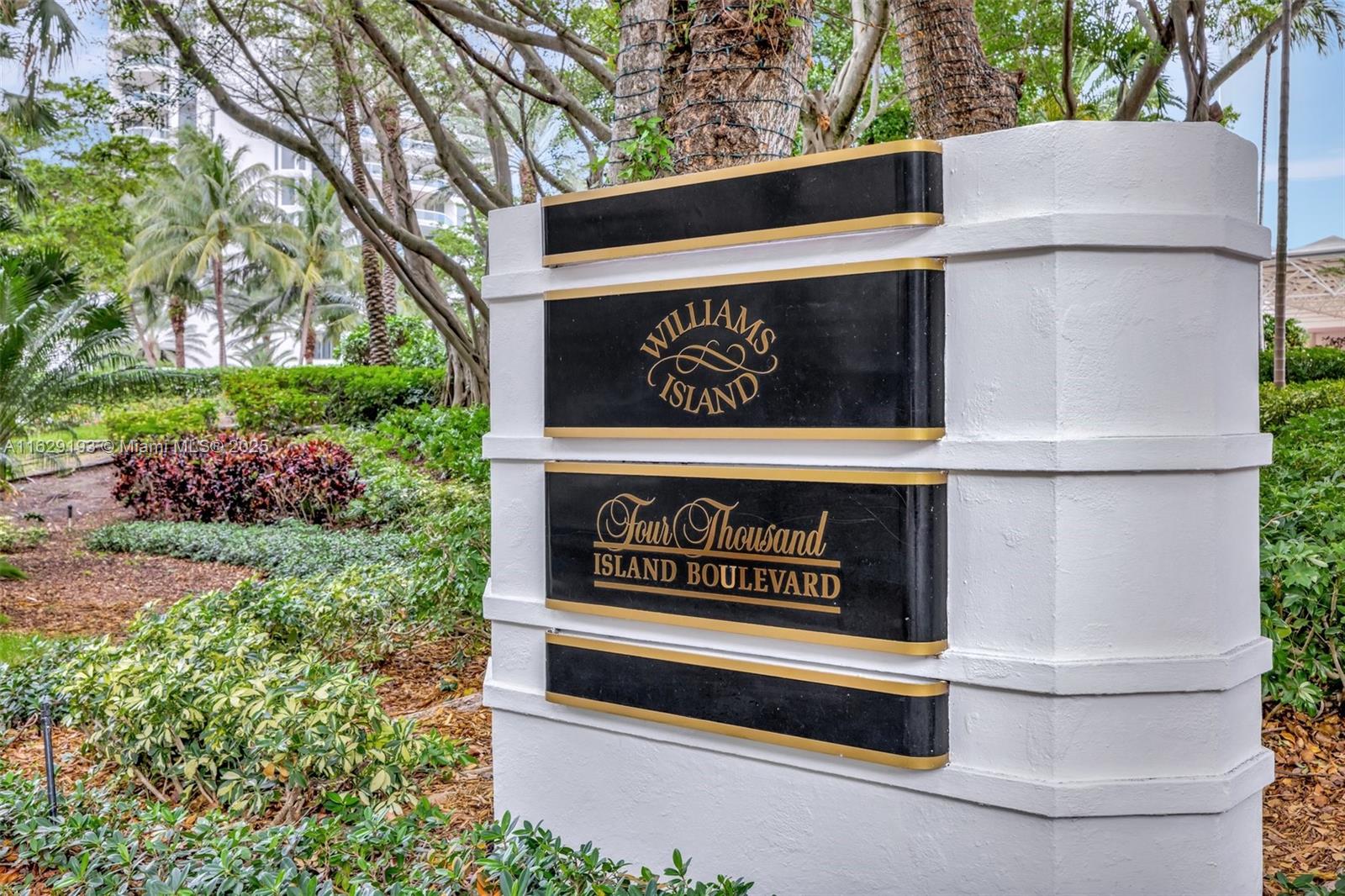 4000 ISL BLVD WILLIAMS IS - Residential