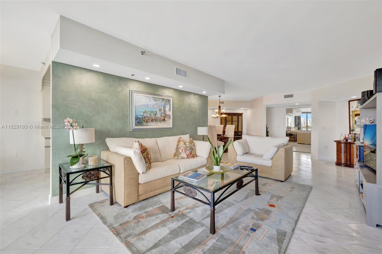 4000 ISL BLVD WILLIAMS IS - Residential