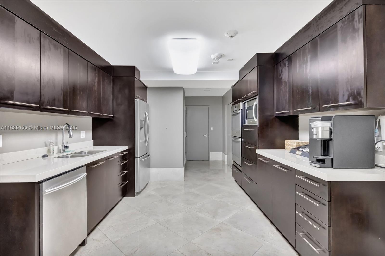 4000 ISL BLVD WILLIAMS IS - Residential