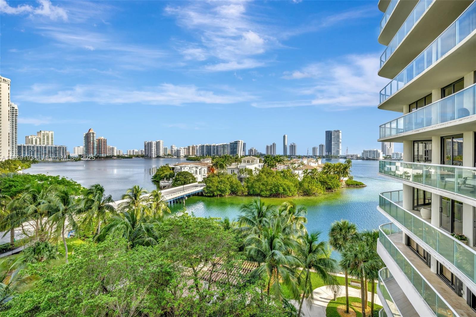 4000 ISL BLVD WILLIAMS IS - Residential