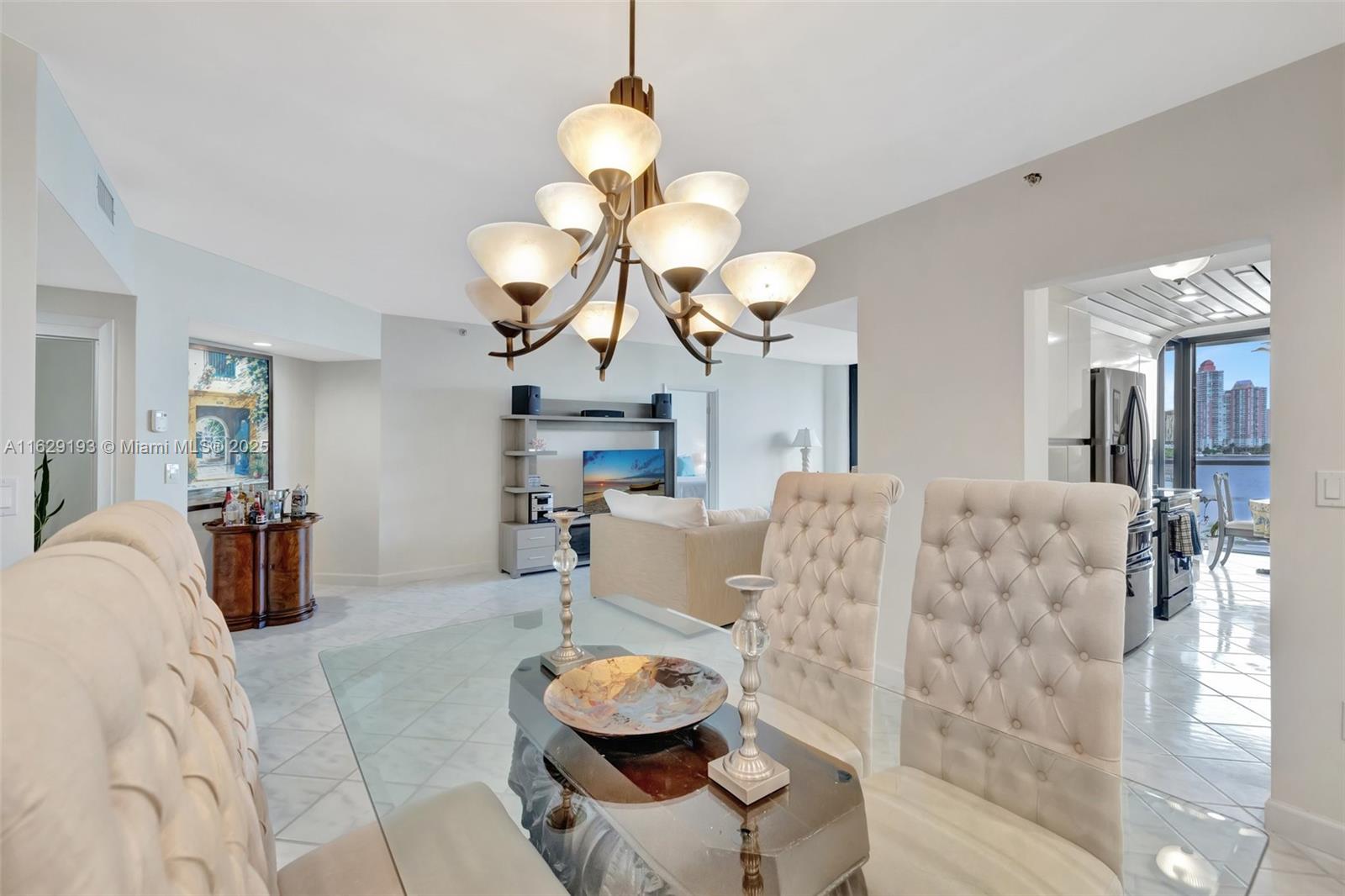 4000 ISL BLVD WILLIAMS IS - Residential