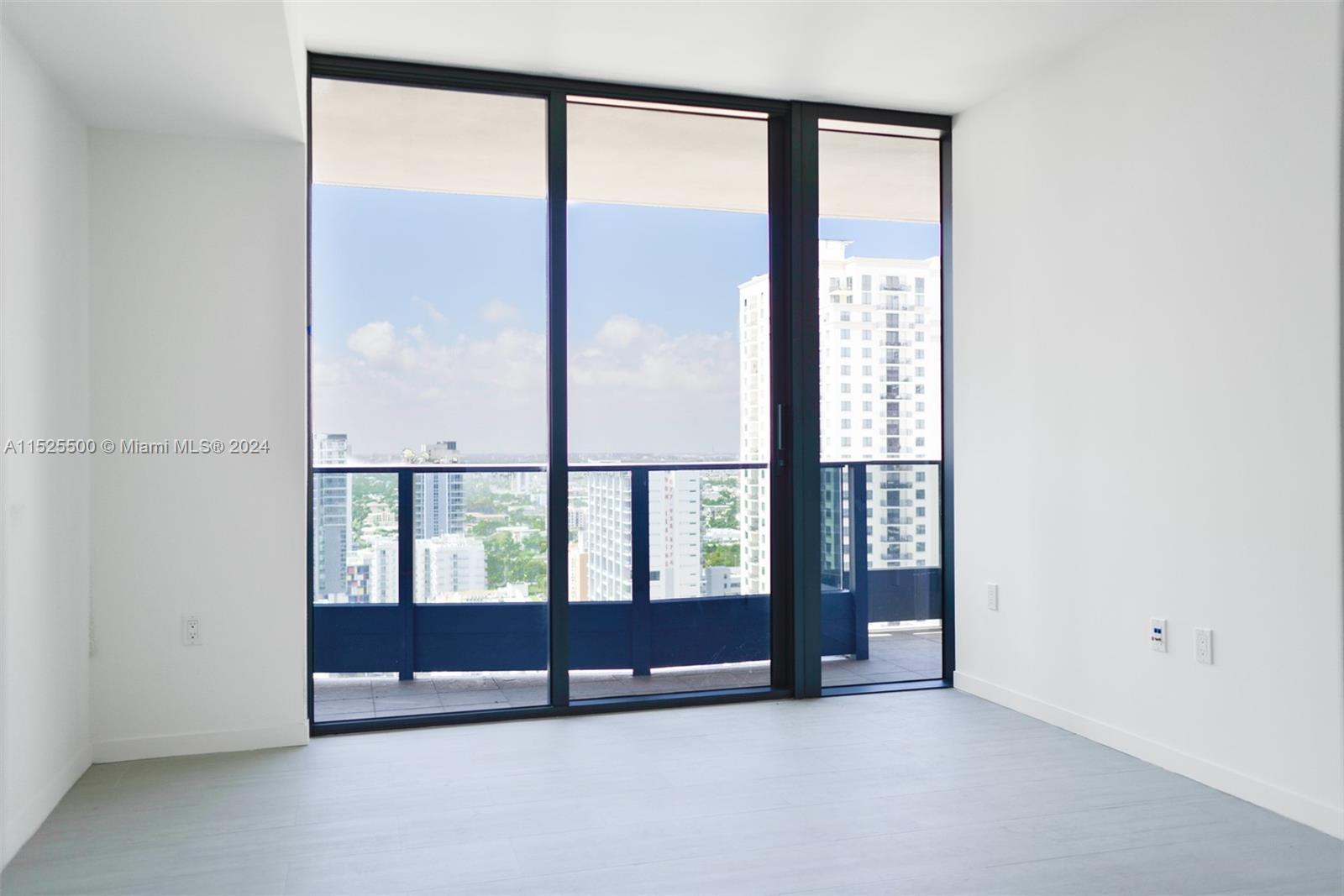 1000 Brickell Plaza 2808